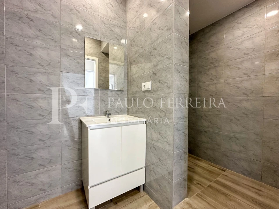 Moradia T2 para Arrendamento em Ribeirão Foto 5