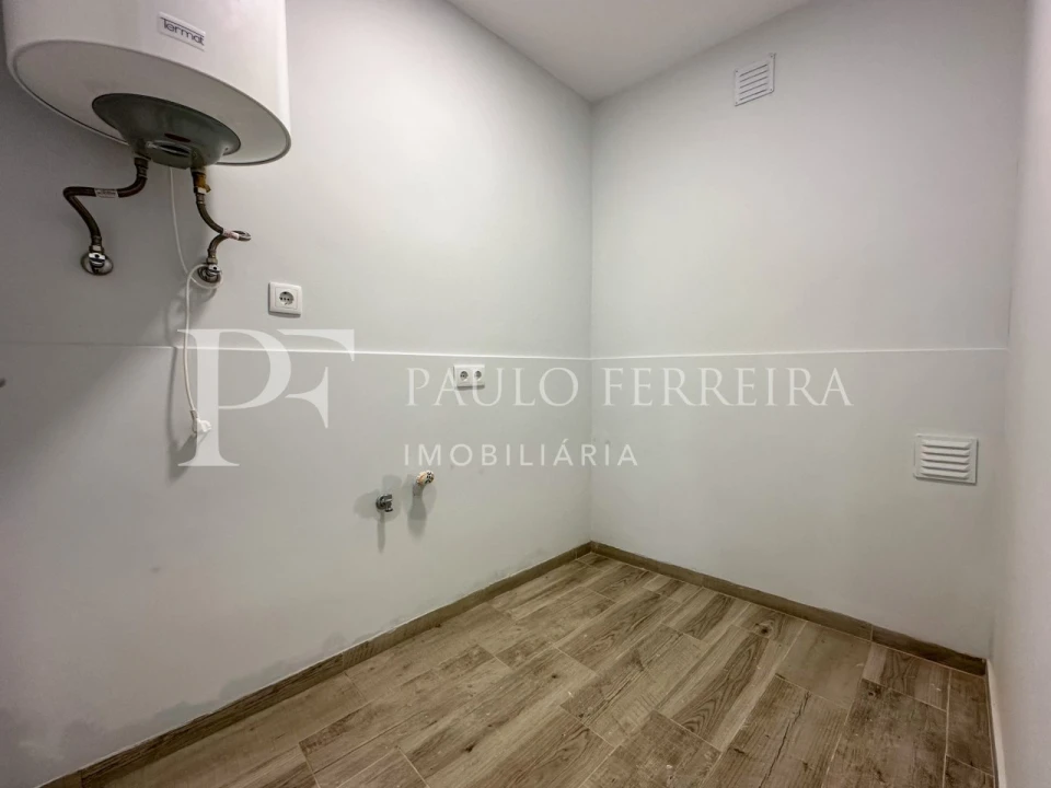 Moradia T2 para Arrendamento em Ribeirão Foto 8