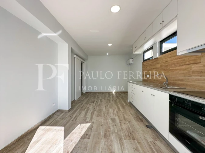 Moradia T2 para Arrendamento em Ribeirão Foto 2