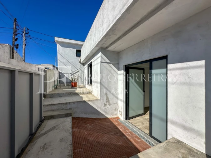 Moradia T2 para Arrendamento em Ribeirão Foto 9