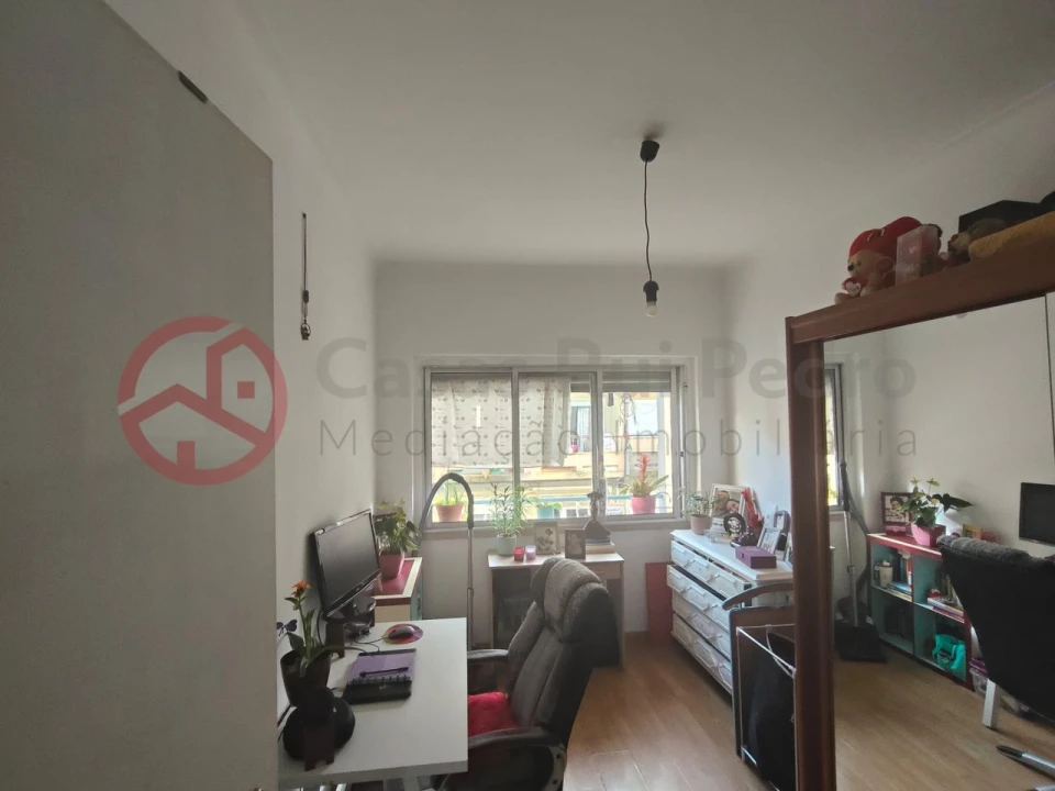 Apartamento T2 para Venda em Amora Foto 18