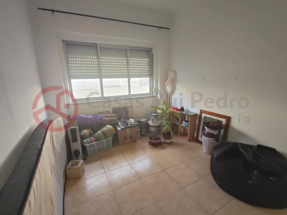 Apartamento T2 para Venda em Amora Foto 32