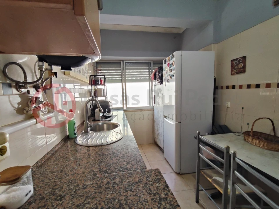 Apartamento T2 para Venda em Amora Foto 5