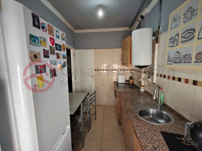 Apartamento T2 para Venda em Amora Foto 6