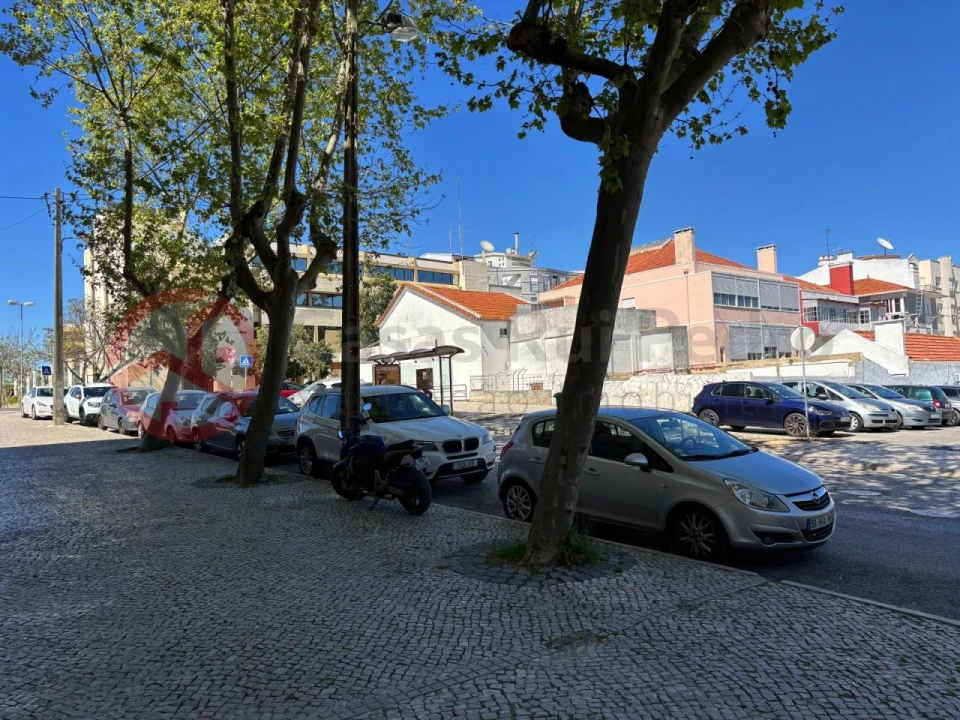 Apartamento T3 para Venda em Laranjeiro e Feijó Foto 27