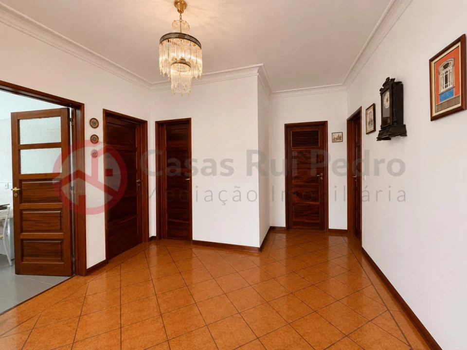 Apartamento T3 para Venda em Laranjeiro e Feijó Foto 1