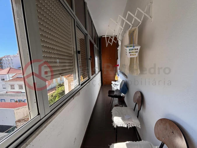 Apartamento T3 para Venda em Laranjeiro e Feijó Foto 4
