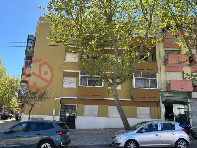 Apartamento T3 para Venda em Laranjeiro e Feijó Foto 22