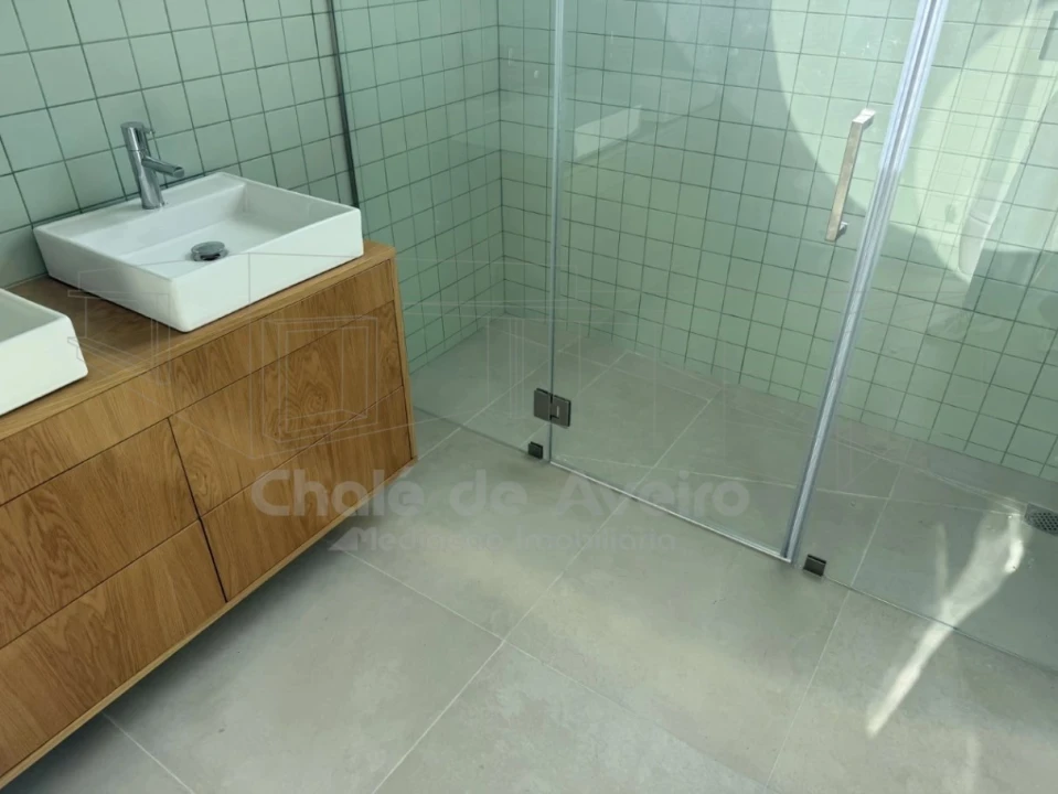 Moradia T2 para Venda em Glória e Vera Cruz Foto 5