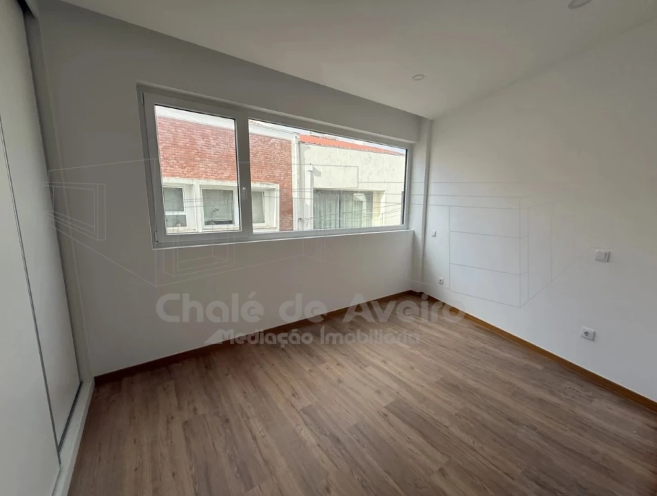 Moradia T2 para Venda em Glória e Vera Cruz Foto 8