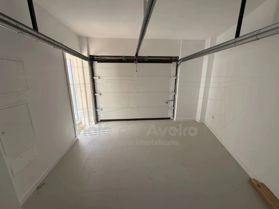 Moradia T2 para Venda em Glória e Vera Cruz Foto 10