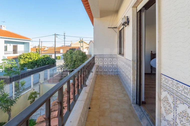 Moradia T4 para Venda em Samora Correia Foto 5