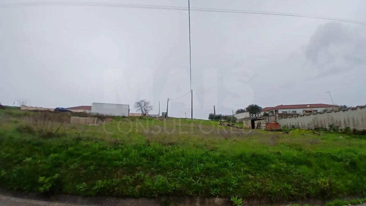 Terreno para Venda em Evora de Alcobaça Foto 3
