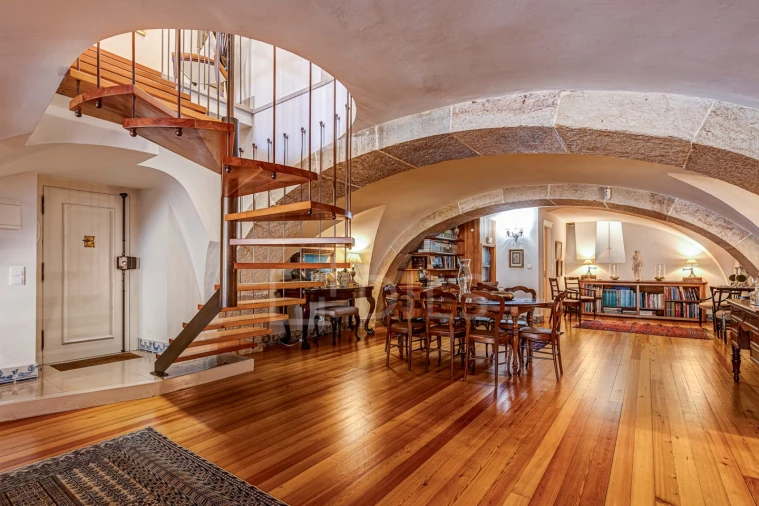 Apartamento T3 para Venda em Santa Maria Maior Foto 24