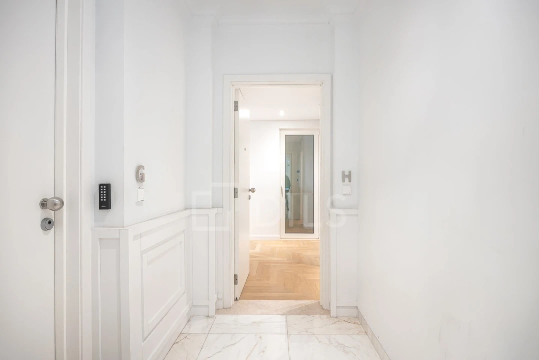 Apartamento T1 para Venda em Santa Maria Maior Foto 11