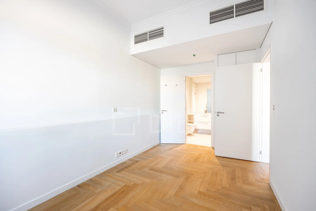 Apartamento T1 para Venda em Santa Maria Maior Foto 21