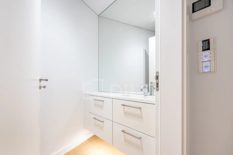 Apartamento T1 para Venda em Santa Maria Maior Foto 24