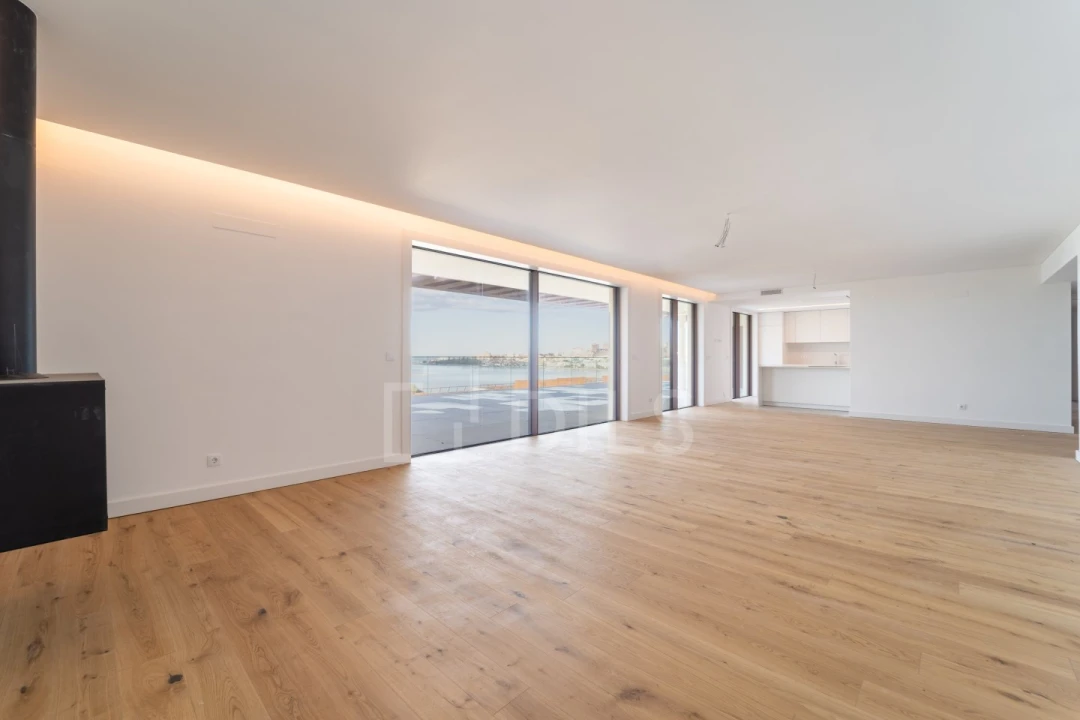 Apartamento T4 para Venda em Canidelo Foto 59