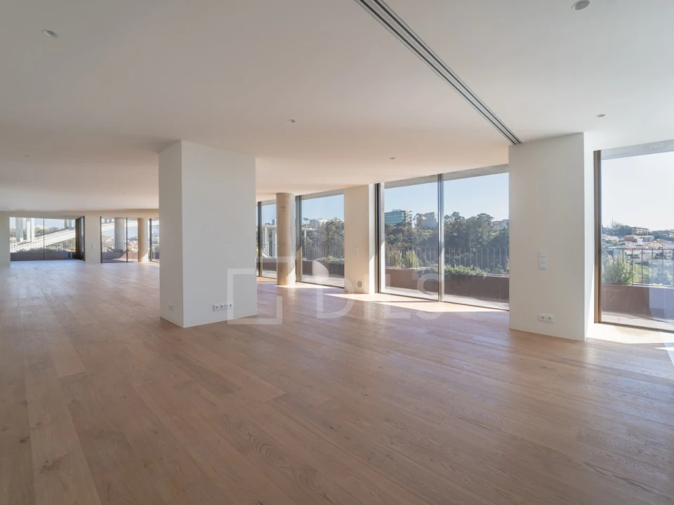 Apartamento T3 para Venda em Lordelo do Ouro e Massarelos Foto 16