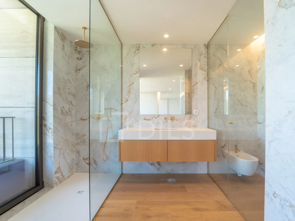 Apartamento T3 para Venda em Lordelo do Ouro e Massarelos Foto 44