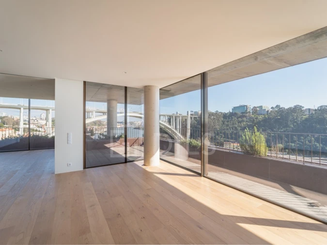 Apartamento T3 para Venda em Lordelo do Ouro e Massarelos Foto 33