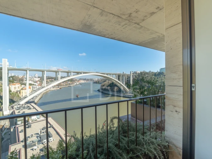 Apartamento T3 para Venda em Lordelo do Ouro e Massarelos Foto 46