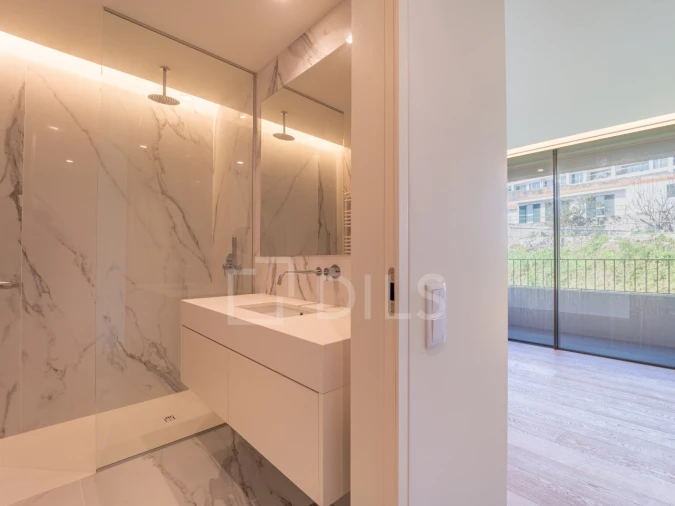 Apartamento T3 para Venda em Lordelo do Ouro e Massarelos Foto 52