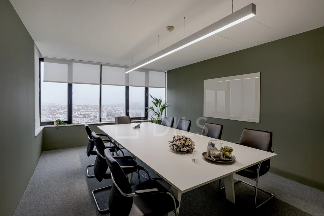 Escritório para Arrendamento em Campo de Ourique Foto 8