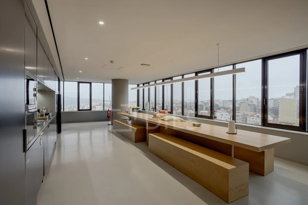 Escritório para Arrendamento em Campo de Ourique Foto 19