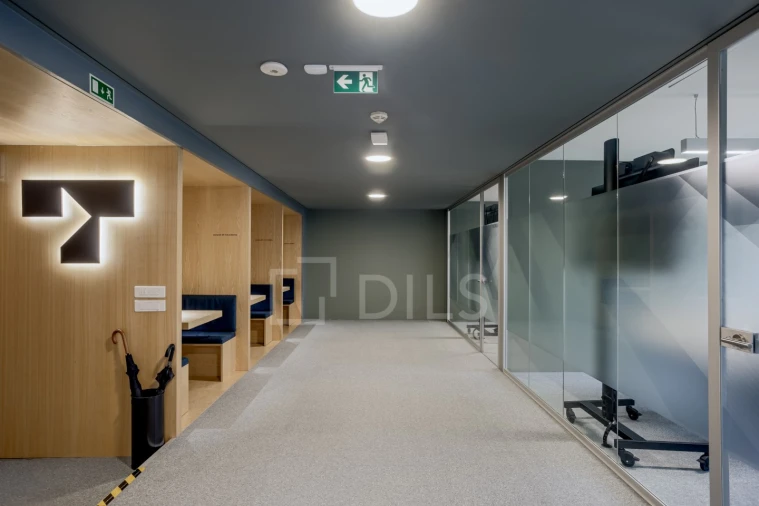 Escritório para Arrendamento em Campo de Ourique Foto 12