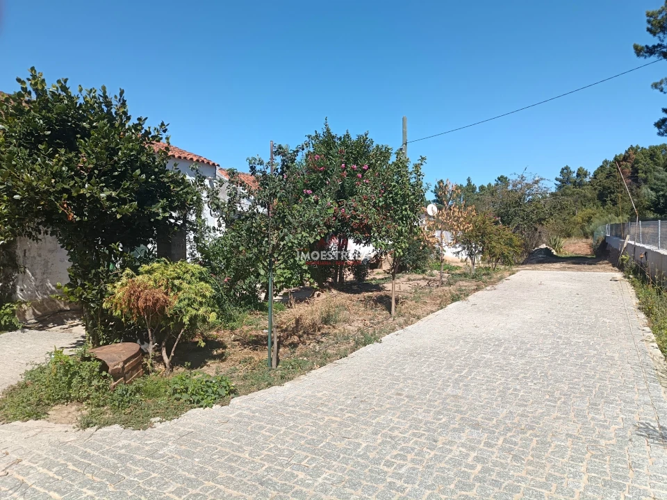 Moradia T5 para Venda em Freches e Torres Foto 9