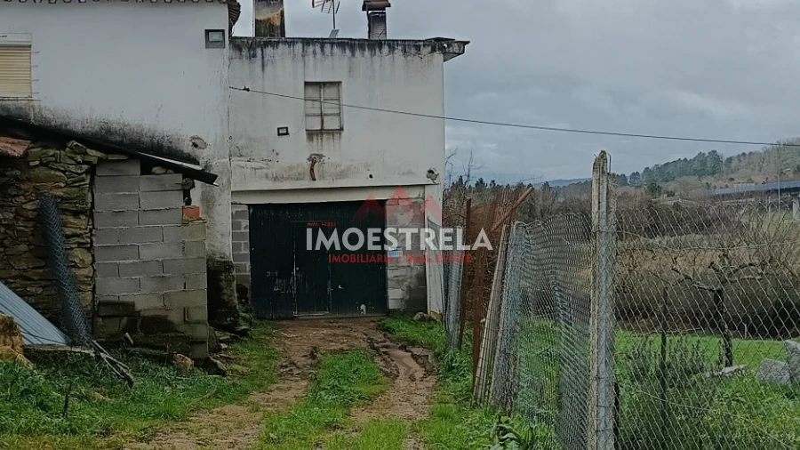 Moradia T5 para Venda em Freches e Torres