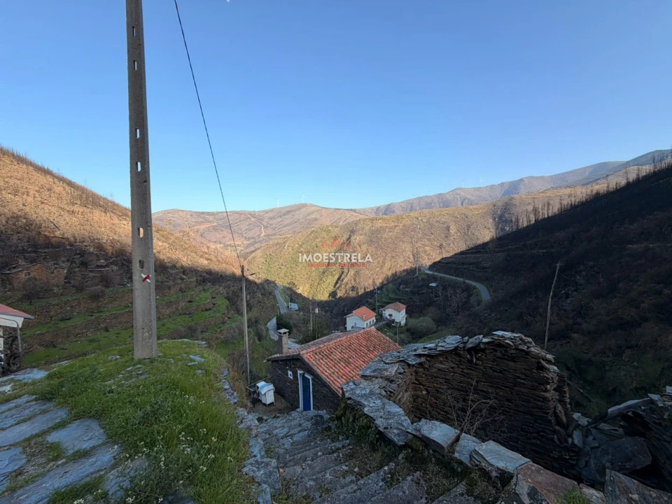 Moradia T4 para Venda em Vide e Cabeça Foto 3