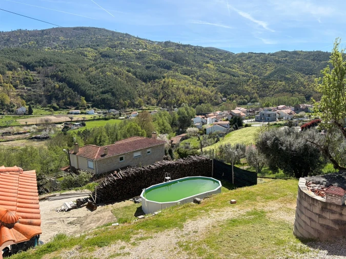 Moradia T3 para Venda em Sandomil Foto 2