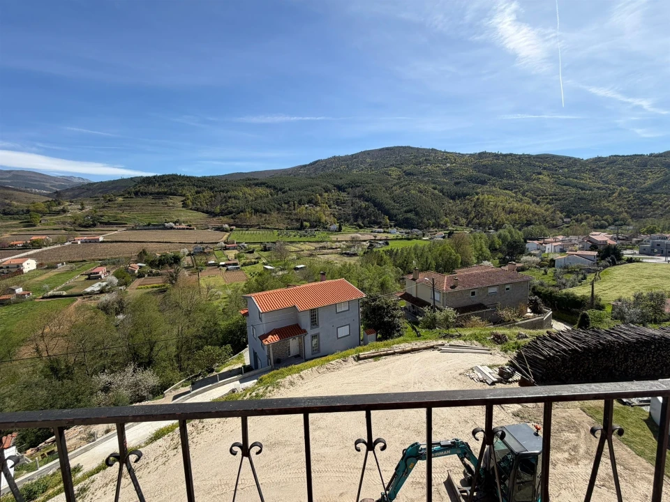 Moradia T3 para Venda em Sandomil Foto 3