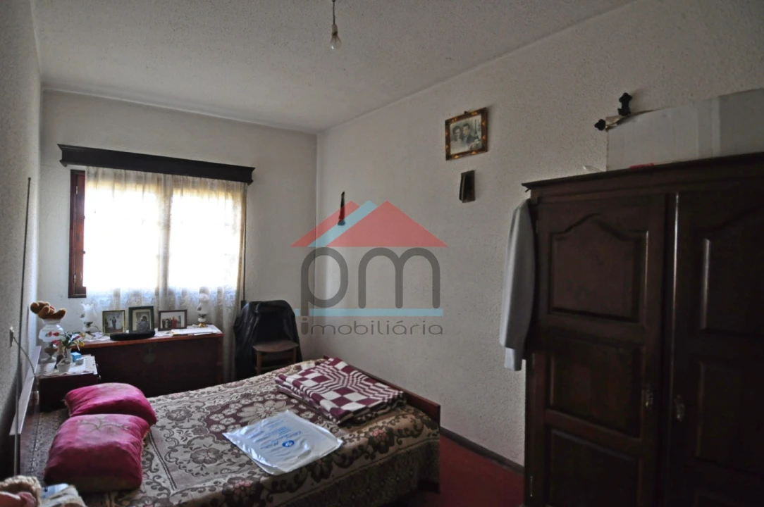 Moradia T5 para Venda em Podame Foto 11