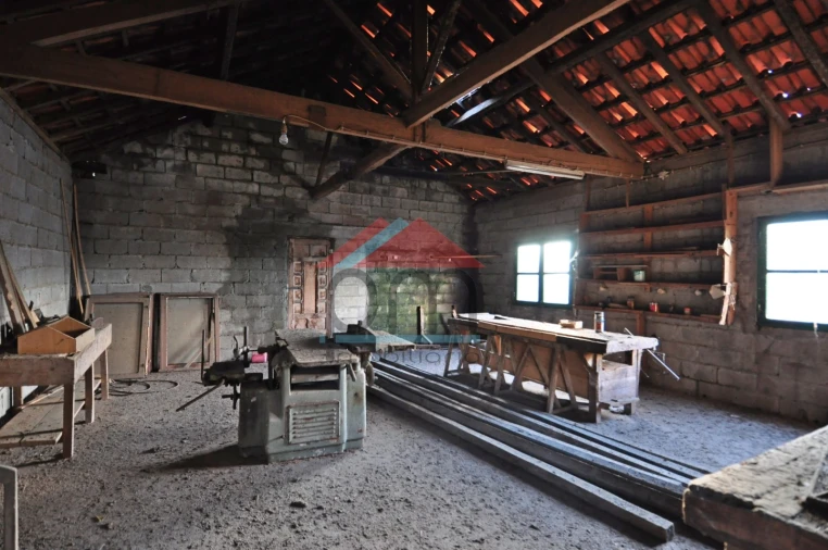 Moradia T5 para Venda em Podame Foto 17