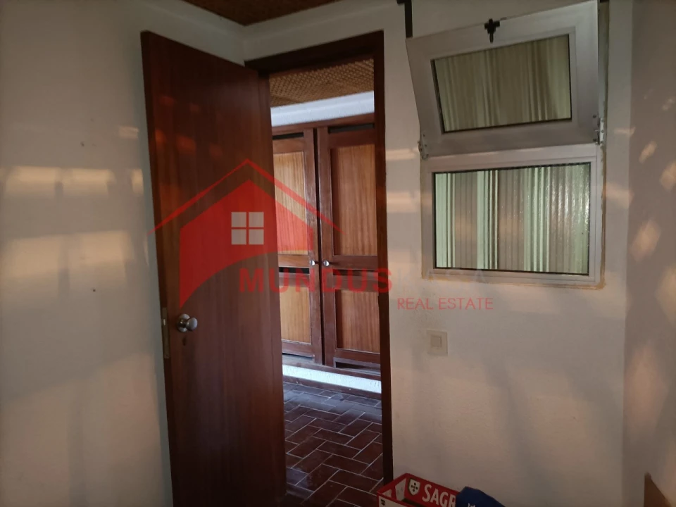 Apartamento T1 para Venda em Sesimbra (Santiago) Foto 22