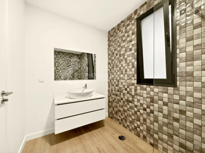 Moradia T3 para Venda em Ribeira Brava Foto 6