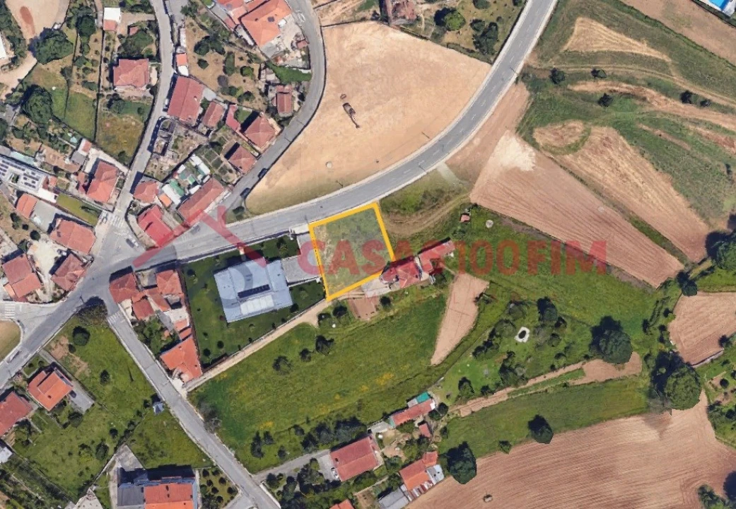 Terreno para Venda em O. Azeméis, Riba-Ul, Ul, Macinhata Seixa, Madail Foto 1