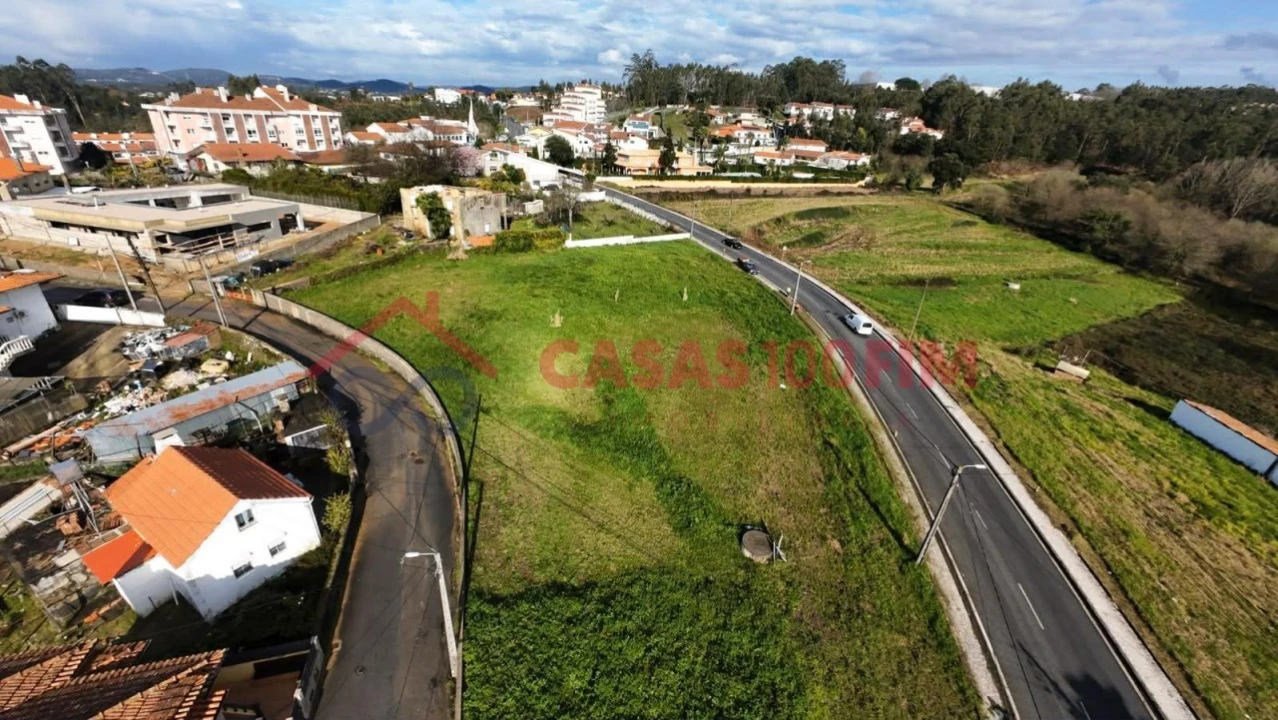 Terreno para Venda em O. Azeméis, Riba-Ul, Ul, Macinhata Seixa, Madail Foto 3