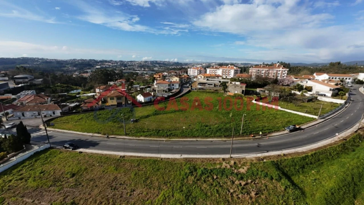 Terreno para Venda em O. Azeméis, Riba-Ul, Ul, Macinhata Seixa, Madail Foto 2