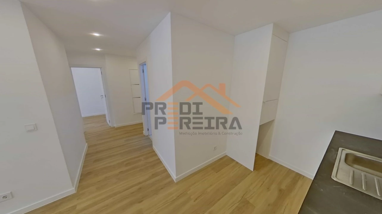 Apartamento T2 para Venda em Odivelas Foto 4