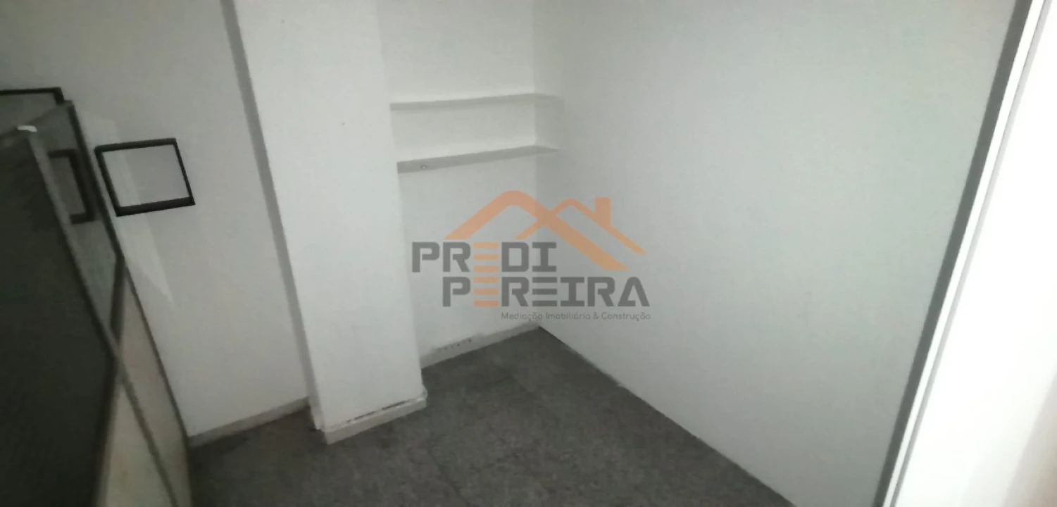 Loja para Arrendamento em Odivelas Foto 6