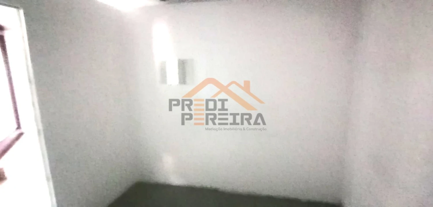 Loja para Arrendamento em Odivelas Foto 17