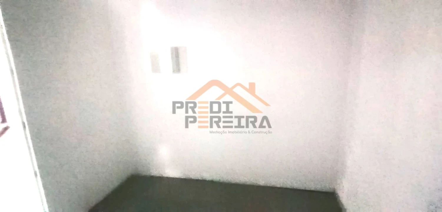 Loja para Arrendamento em Odivelas Foto 19