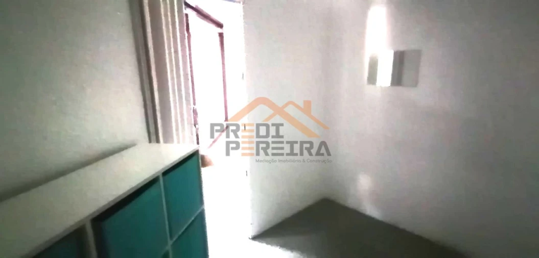 Loja para Arrendamento em Odivelas Foto 14