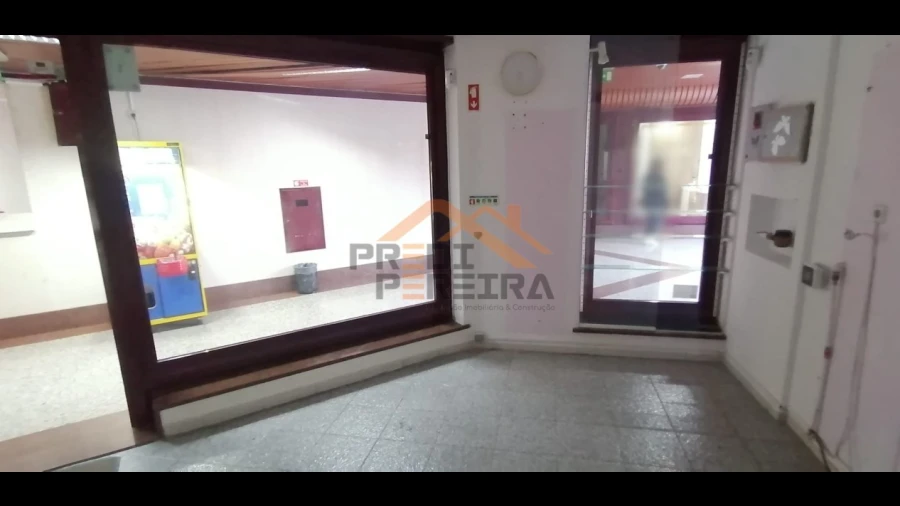 Loja para Arrendamento em Odivelas