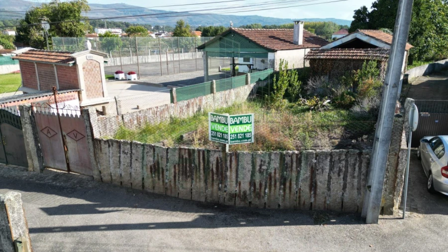 Terreno para Venda em Valença, Cristelo Covo e Arão