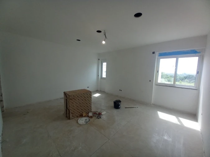 Apartamento T2 para Venda em Carregado e Cadafais Foto 11